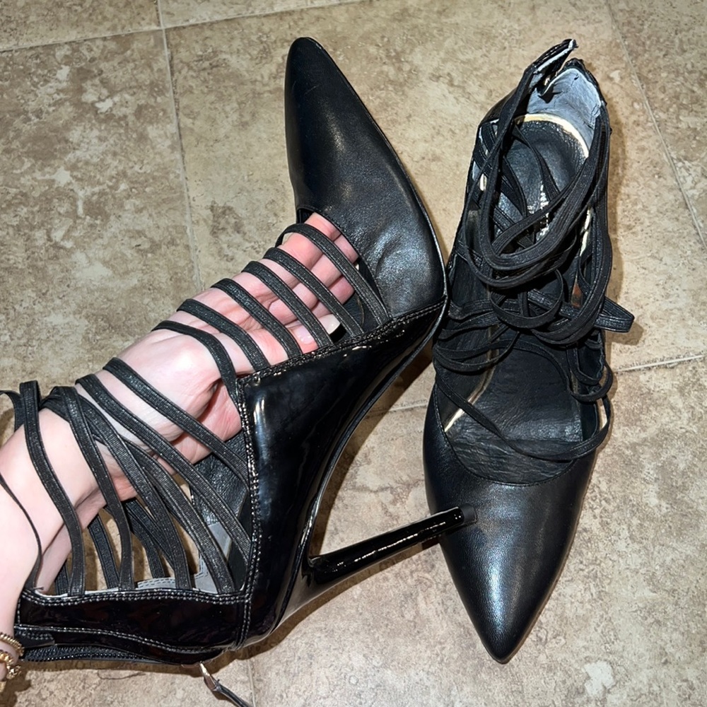 Kenneth Cole Strappy Stiletto
